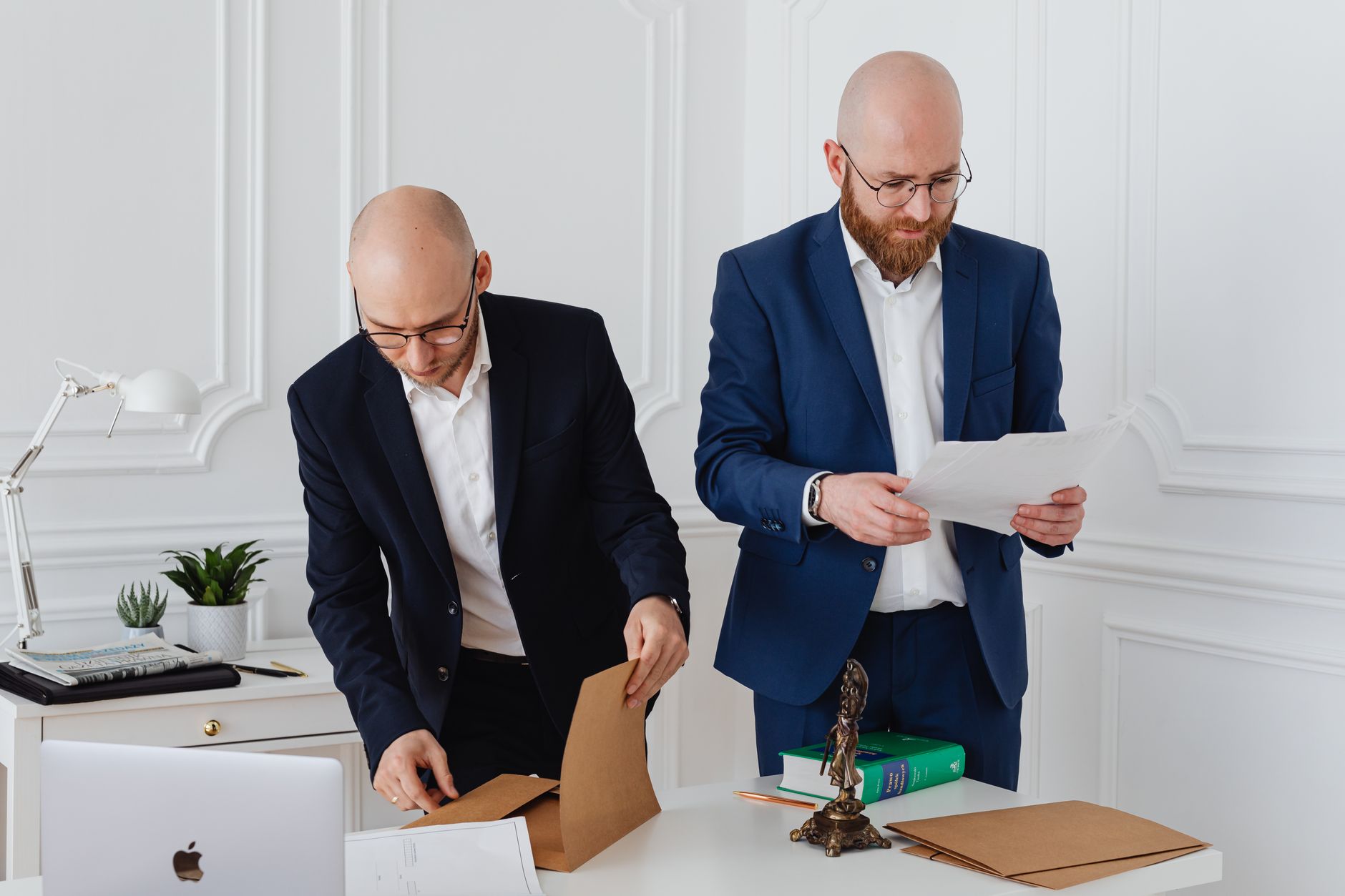 Avocat équipe à Perpignan